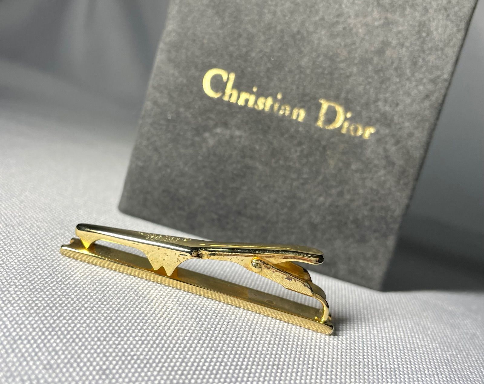 Dior ディオール CDロゴ ゴールドメタリック＆艶消しブラック ネクタイ