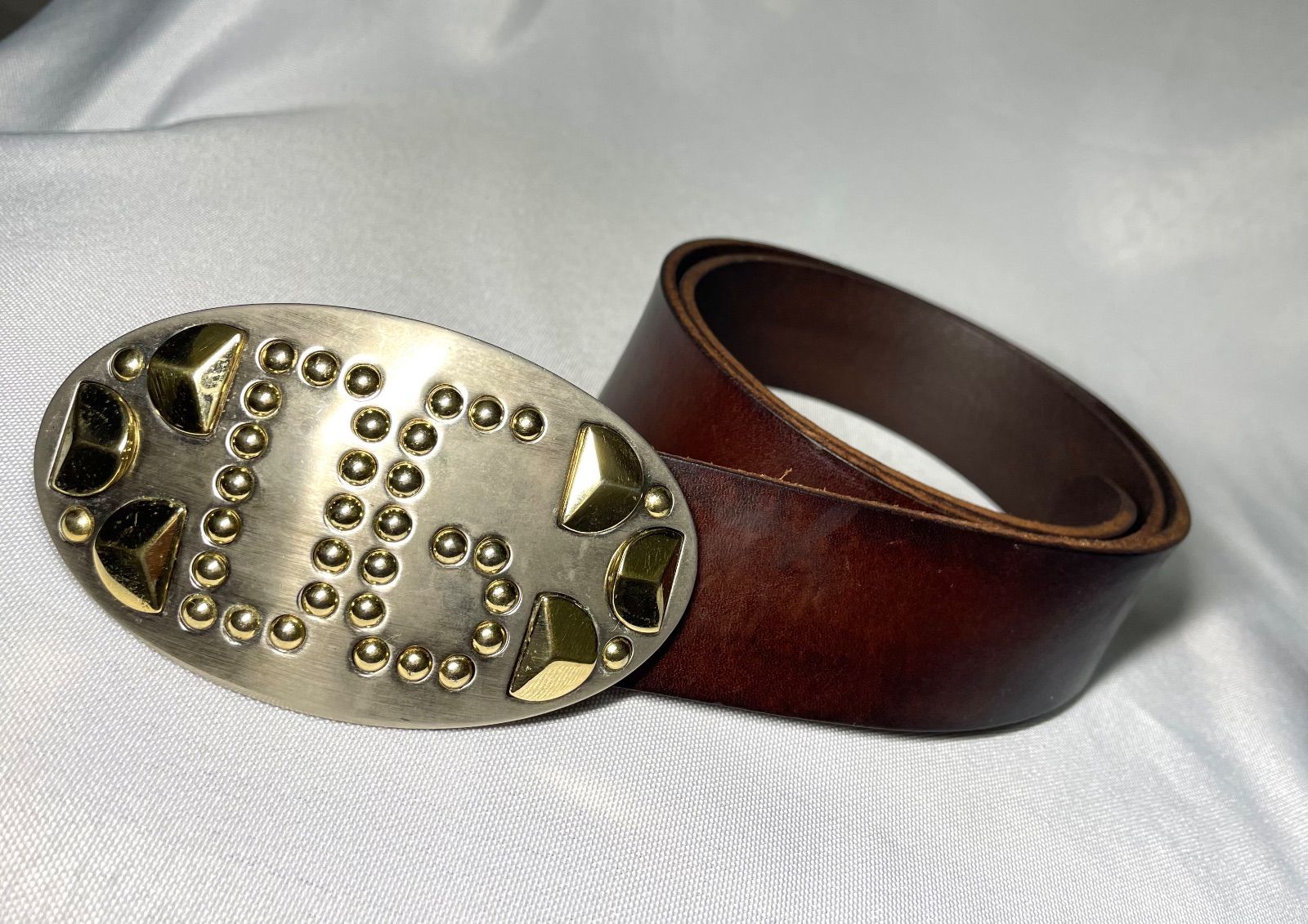 DOLCE&GABBANA ドルチェ&ガッバーナ DGロゴスタッズバックル レザー