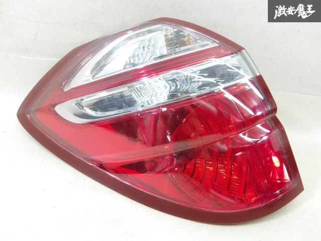 車・バイク・自転車 SUBARU スバル 純正 BP5 レガシィ 2009年式 テール