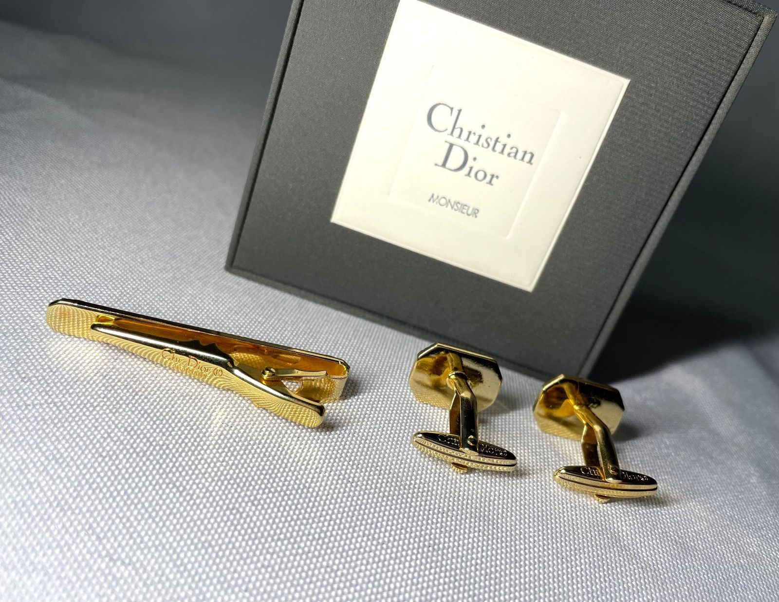 美品 希少 Dior ディオール CDロゴ＆ストライプライン カフス ネクタイ