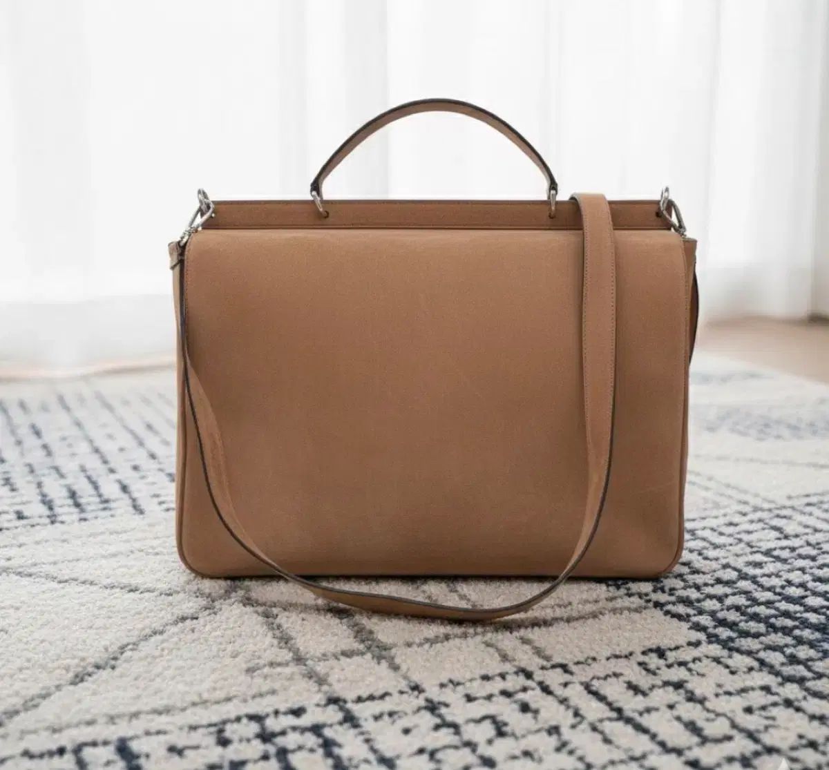 ブルネロクチネリ 래더 ブリーフケース