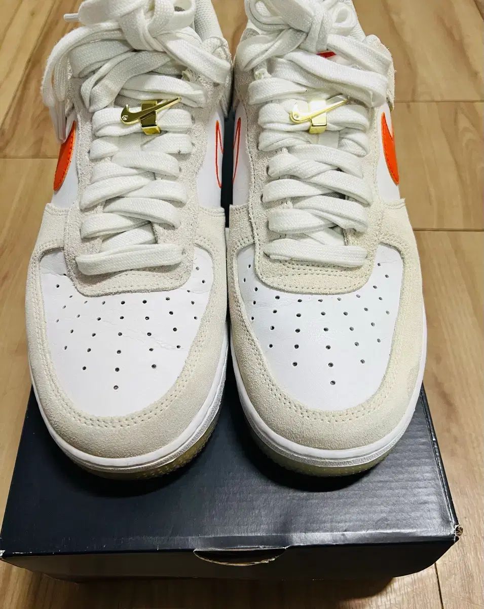 NIKE ナイキ エアフォース1 ポストユーズオレンジ 275