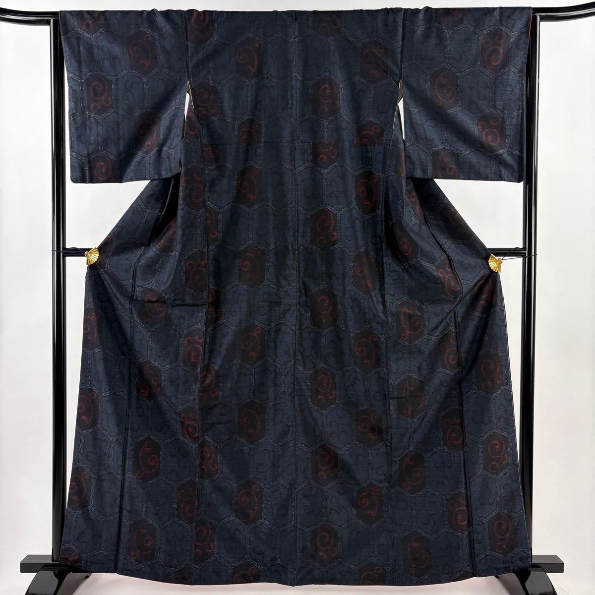 大島紬 身丈163cm 裄丈64.5cm M 袷 アンサンブル 証紙 亀甲 唐草 紺色