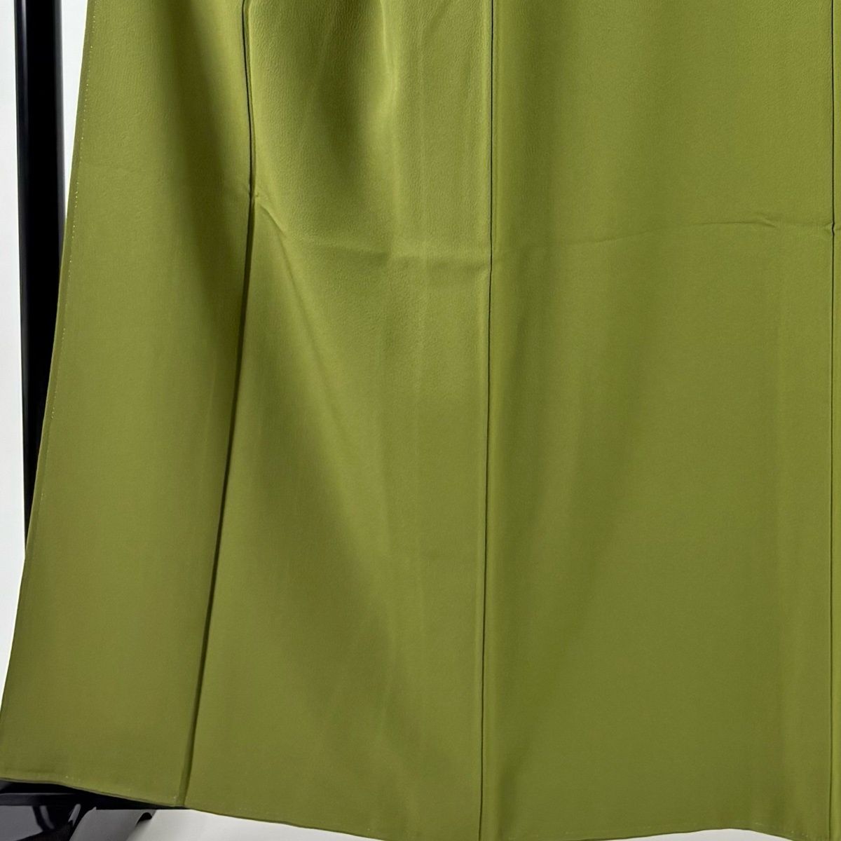 色無地 身丈161 cm 裄丈64.5 M 袷 花井幸子 落款 鶯色 正絹 秀品 一つ紋