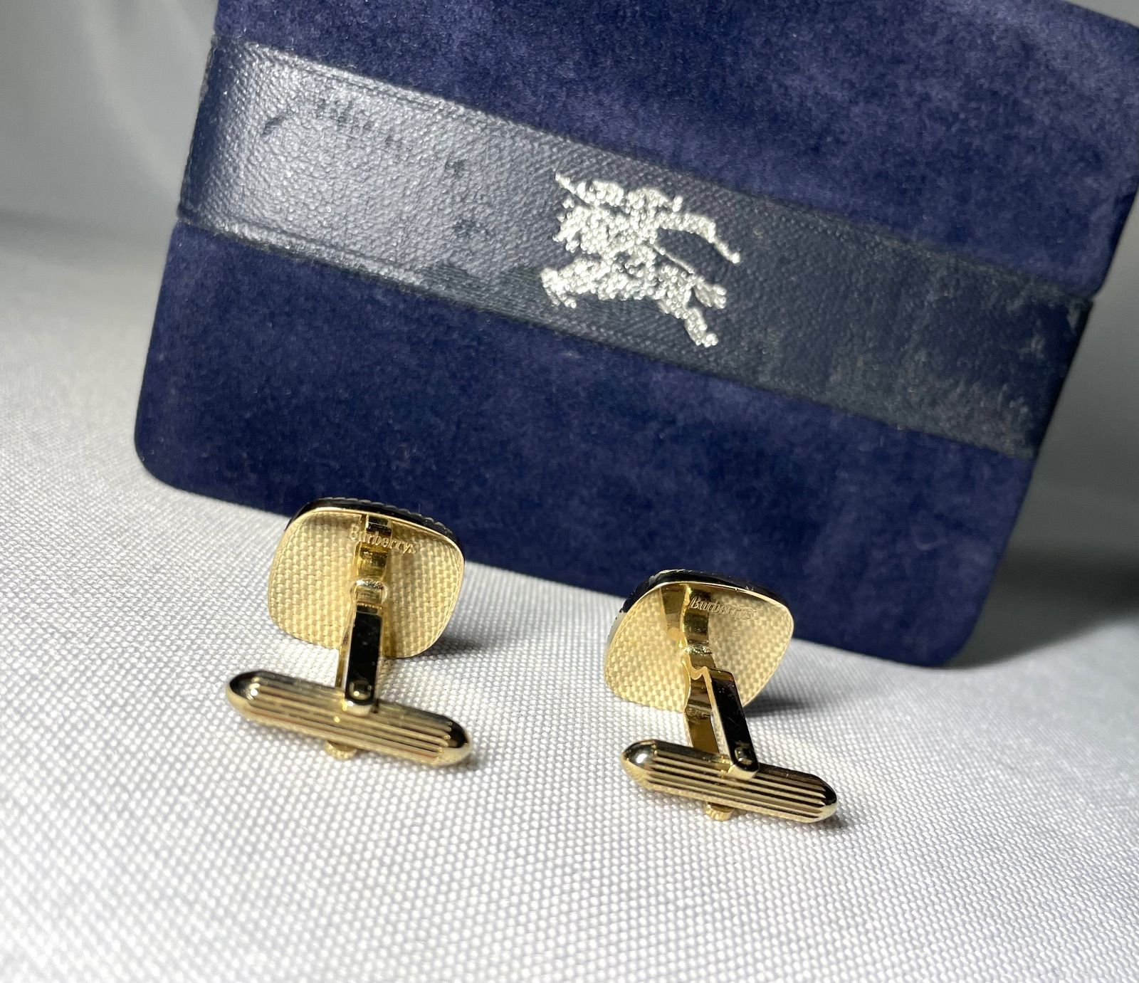 美品 Burberry バーバリー ホースナイトロゴ 騎士デザイン ゴールド