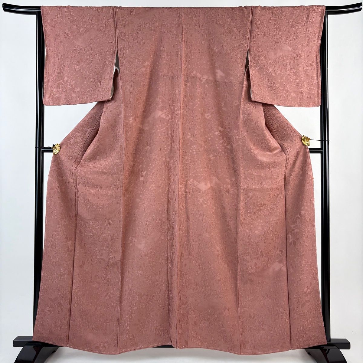 色無地 身丈161 cm 裄丈67 M 袷 地紋 ピンク 正絹 秀品