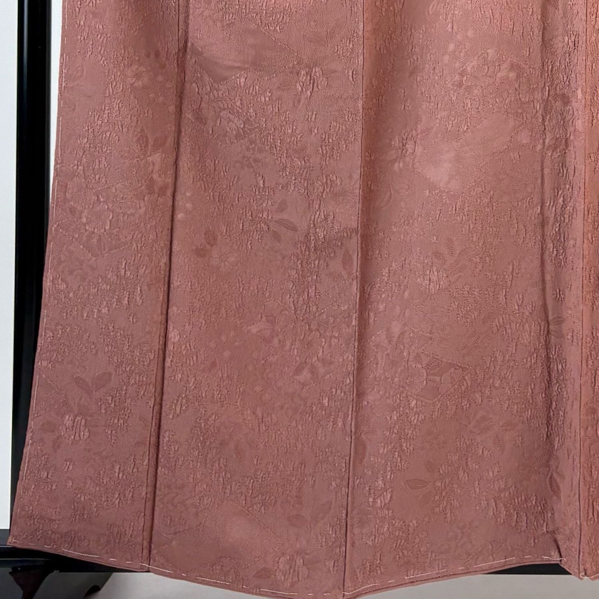 色無地 身丈161 cm 裄丈67 M 袷 地紋 ピンク 正絹 秀品