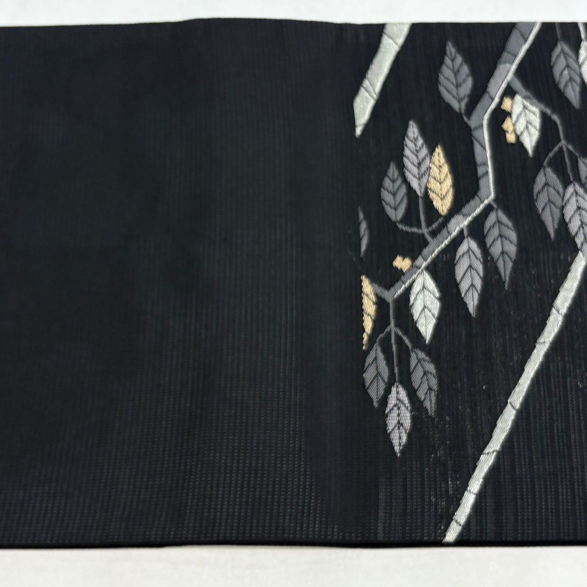 美品】 袋名古屋帯 名品 夏帯 絽 枝葉 金銀糸 箔 黒 化繊 【中古