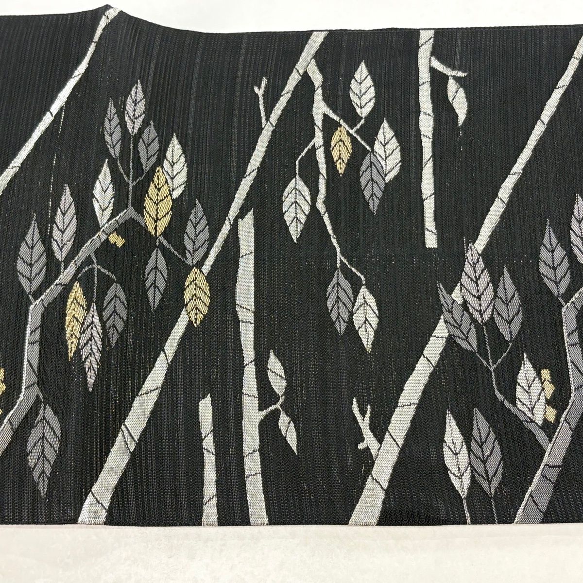 美品】 袋名古屋帯 名品 夏帯 絽 枝葉 金銀糸 箔 黒 化繊 【中古