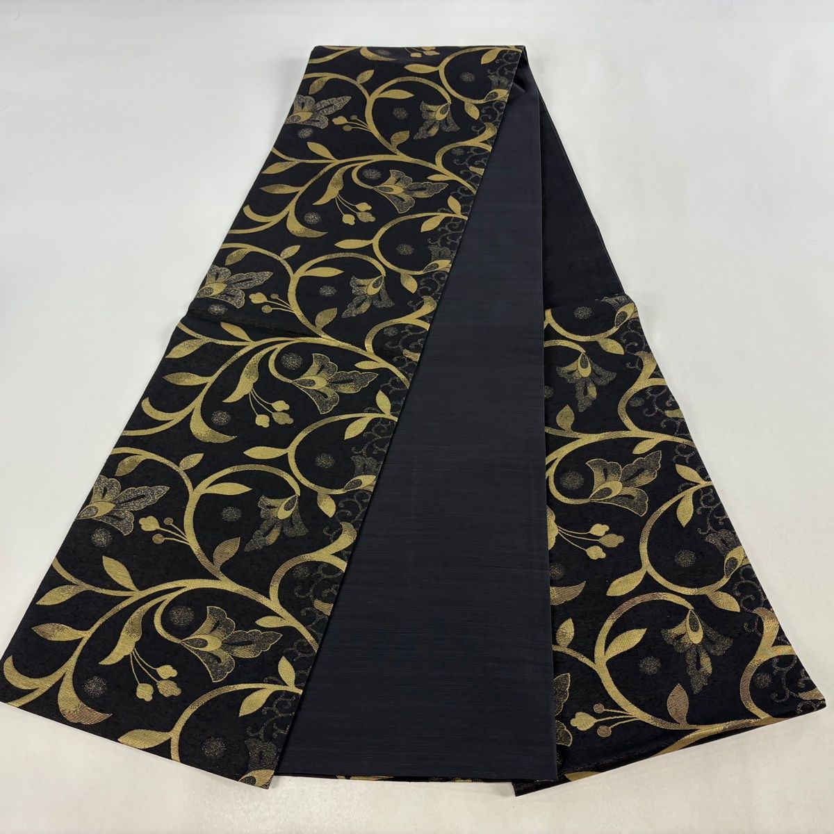  袋帯 花唐草 金糸 箔 黒 全通 正絹 袋帯 帯