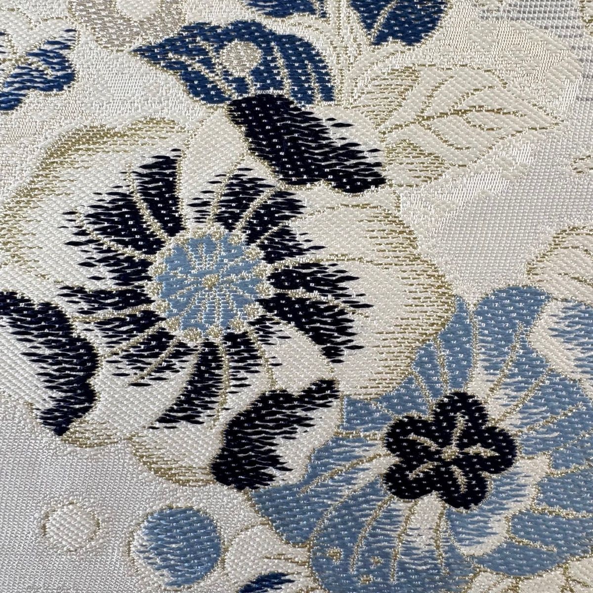 袋帯 藍染 桜 椿 金銀糸 クリーム 六通 正絹