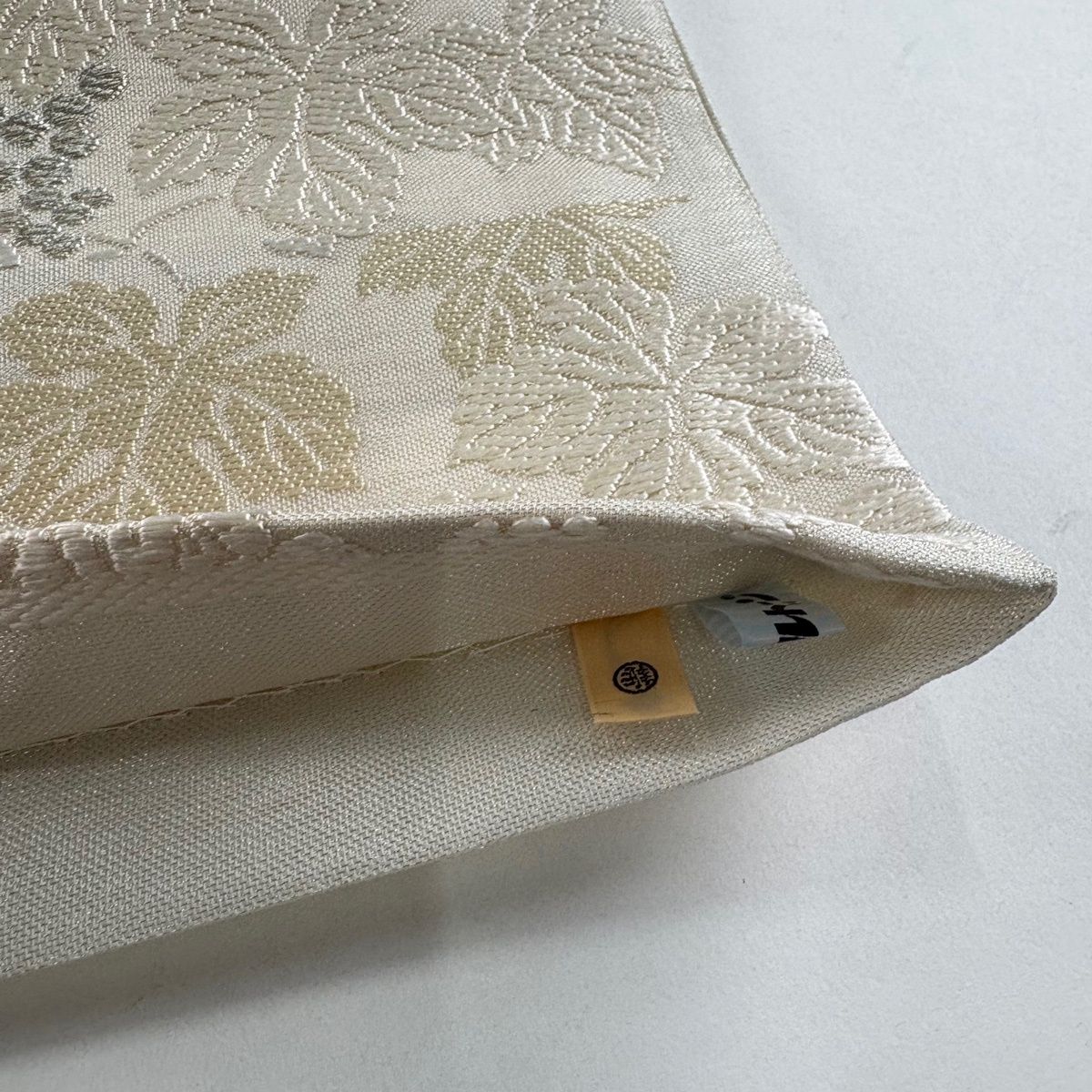 美品】 袋帯 逸品 葡萄 唐織 金銀糸 クリーム 六通 正絹 【中古
