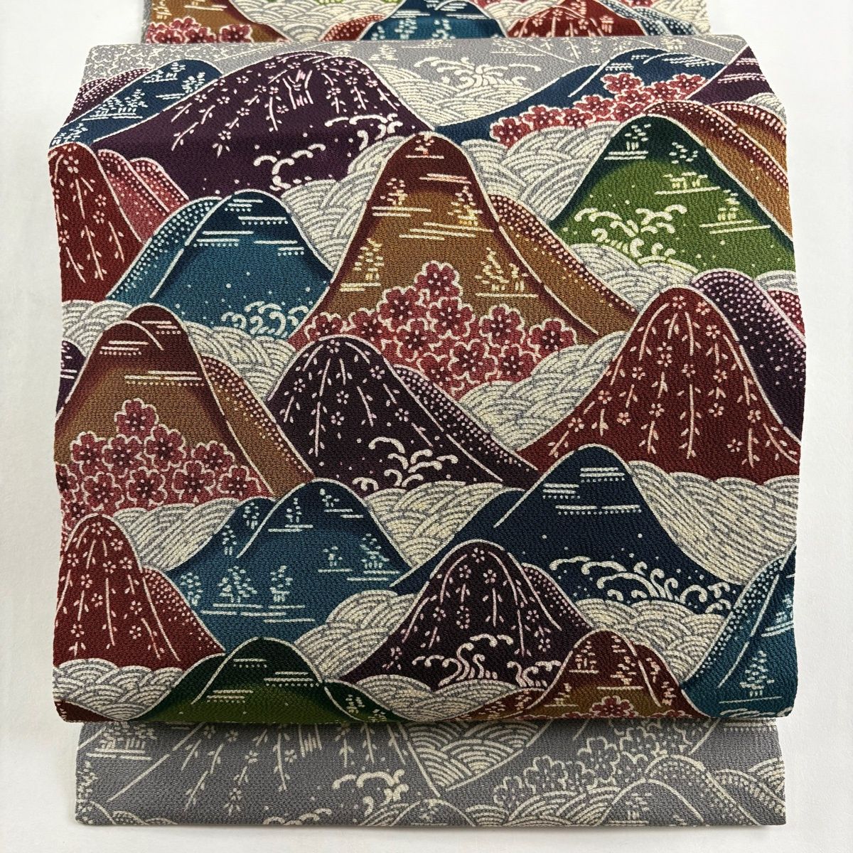 美品】 開き名古屋帯 逸品 栗山吉三郎 落款 山並 波 松寿縮緬 灰色