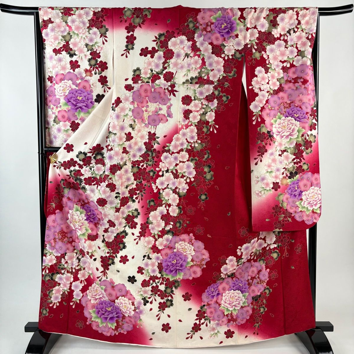 振袖 身丈165cm 裄丈65cm M 袷 桜 牡丹 金彩 刺繍 赤 正絹 名品 【中古
