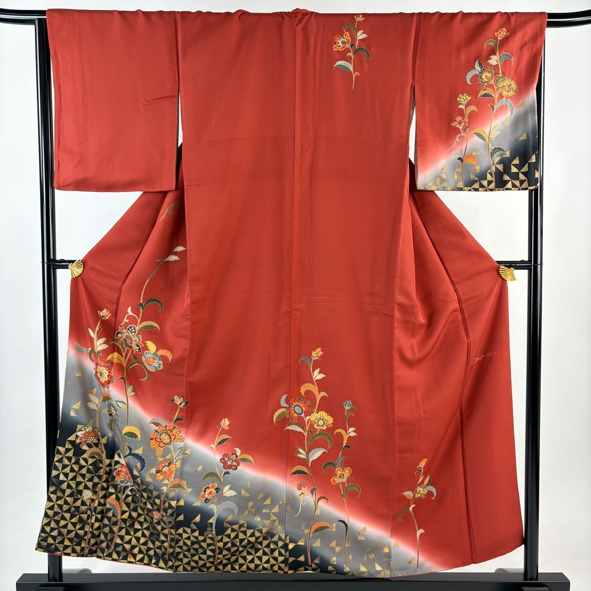 訪問着 身丈156cm 裄丈66.5cm M 袷 コシノヒロコ 落款 草花 幾何学 金彩 ぼかし 朱色 正絹 名品 【】