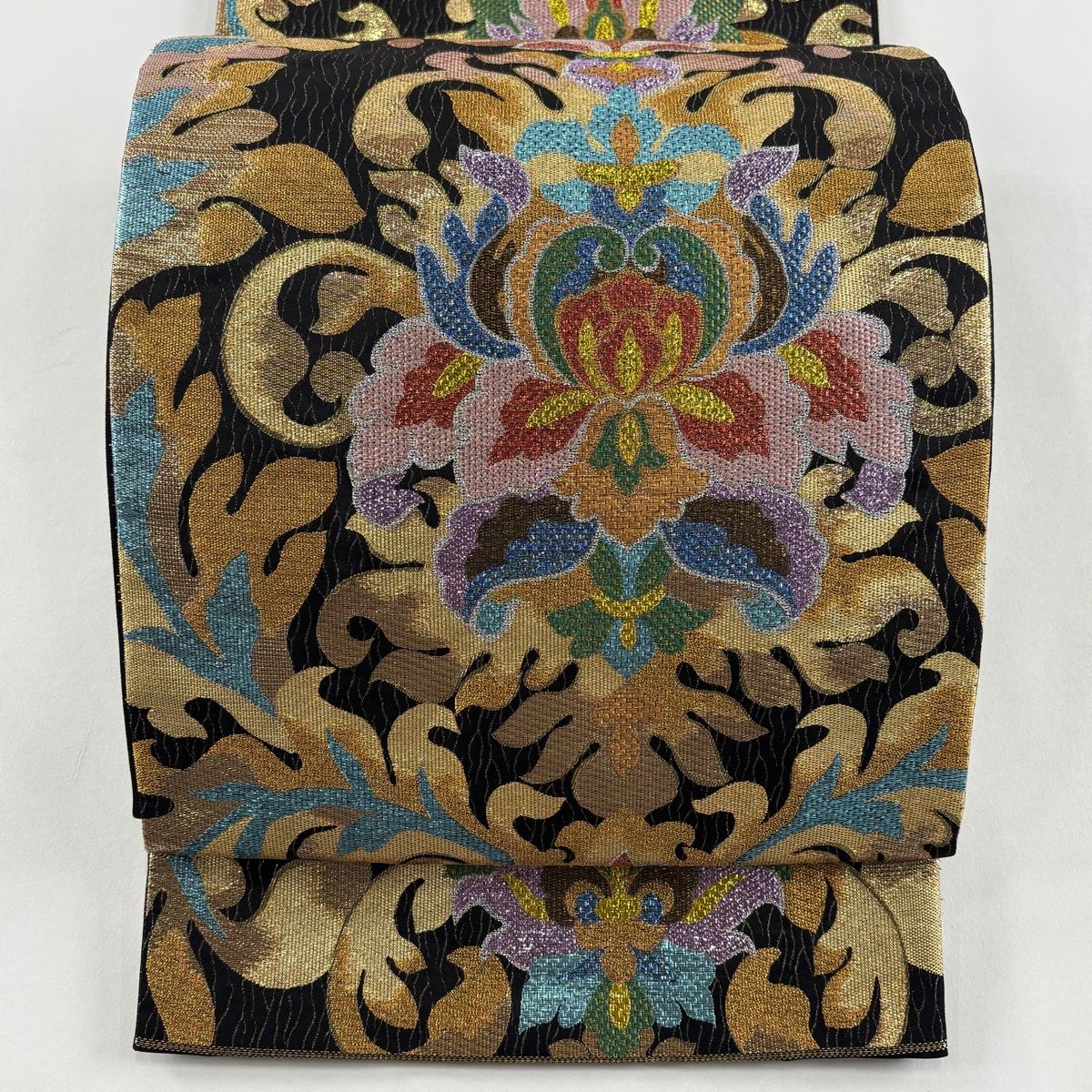 袋帯 秀品 関西仕立て 幾何学模様 箔 金糸 黒 六通 正絹 【中古