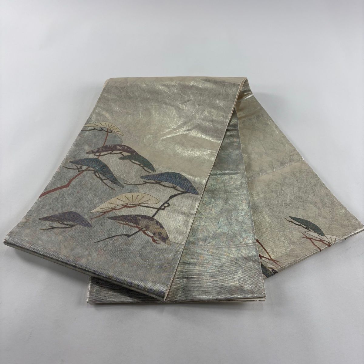 美品】 袋帯 秀品 関西仕立て 松 霞 螺鈿箔 箔 灰緑 お太鼓柄 正絹