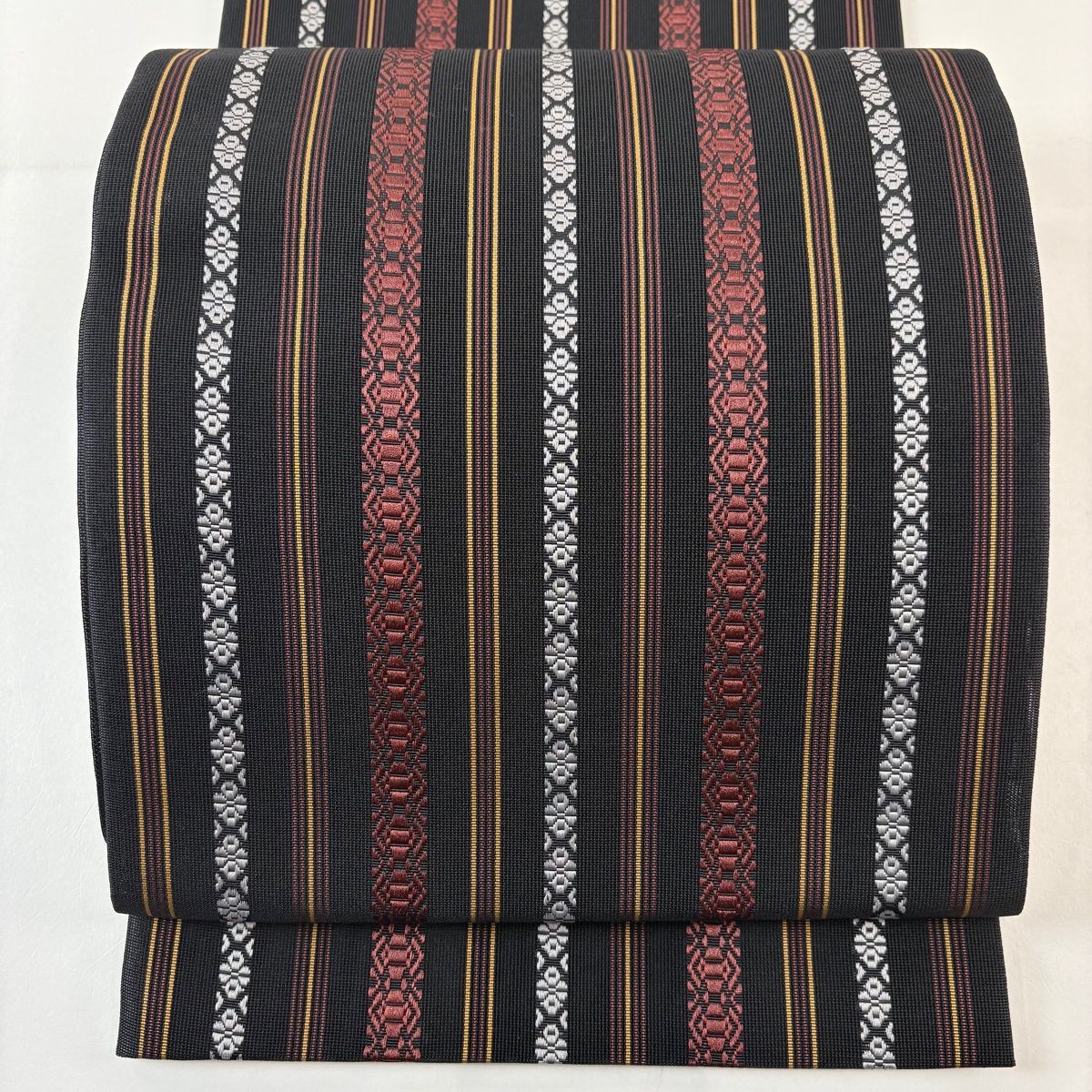 袋帯 秀品 夏帯 縞 幾何学 黒 全通 正絹