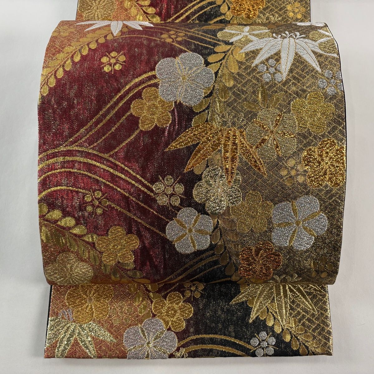 袋帯 秀品 梅 笹 金銀糸 箔 赤茶 六通 正絹