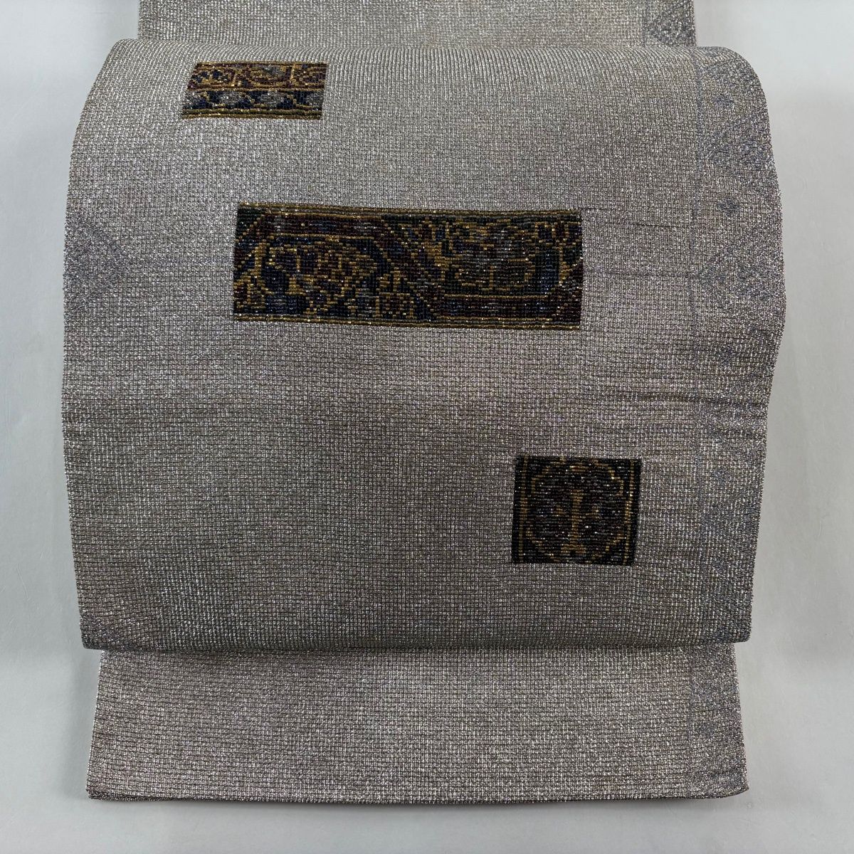 袋帯 秀品 草花 幾何学 ビーズ 箔 薄紫 お太鼓柄 正絹