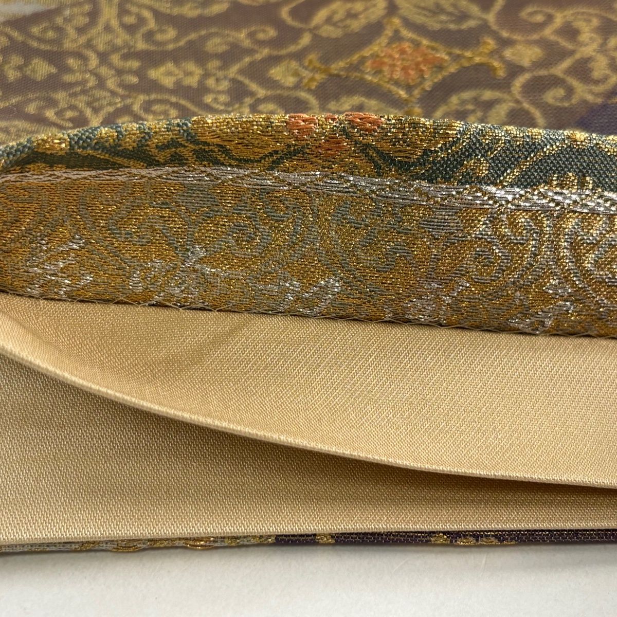 美品】 袋帯 秀品 向かい鳥 花唐草 金銀糸 箔 紫 六通 正絹 【中古