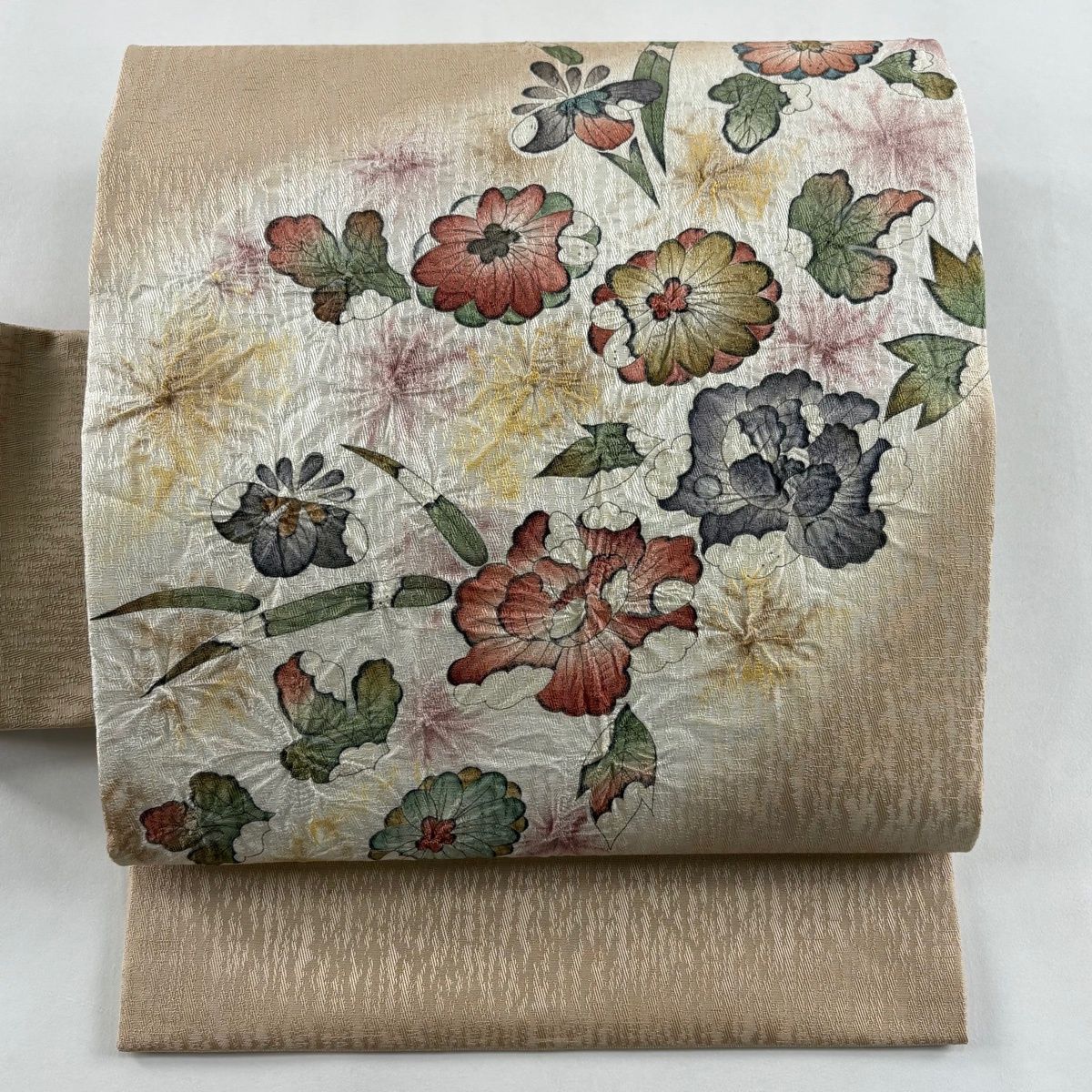 名古屋帯 秀品 草花 金彩 ぼかし ベージュ 正絹