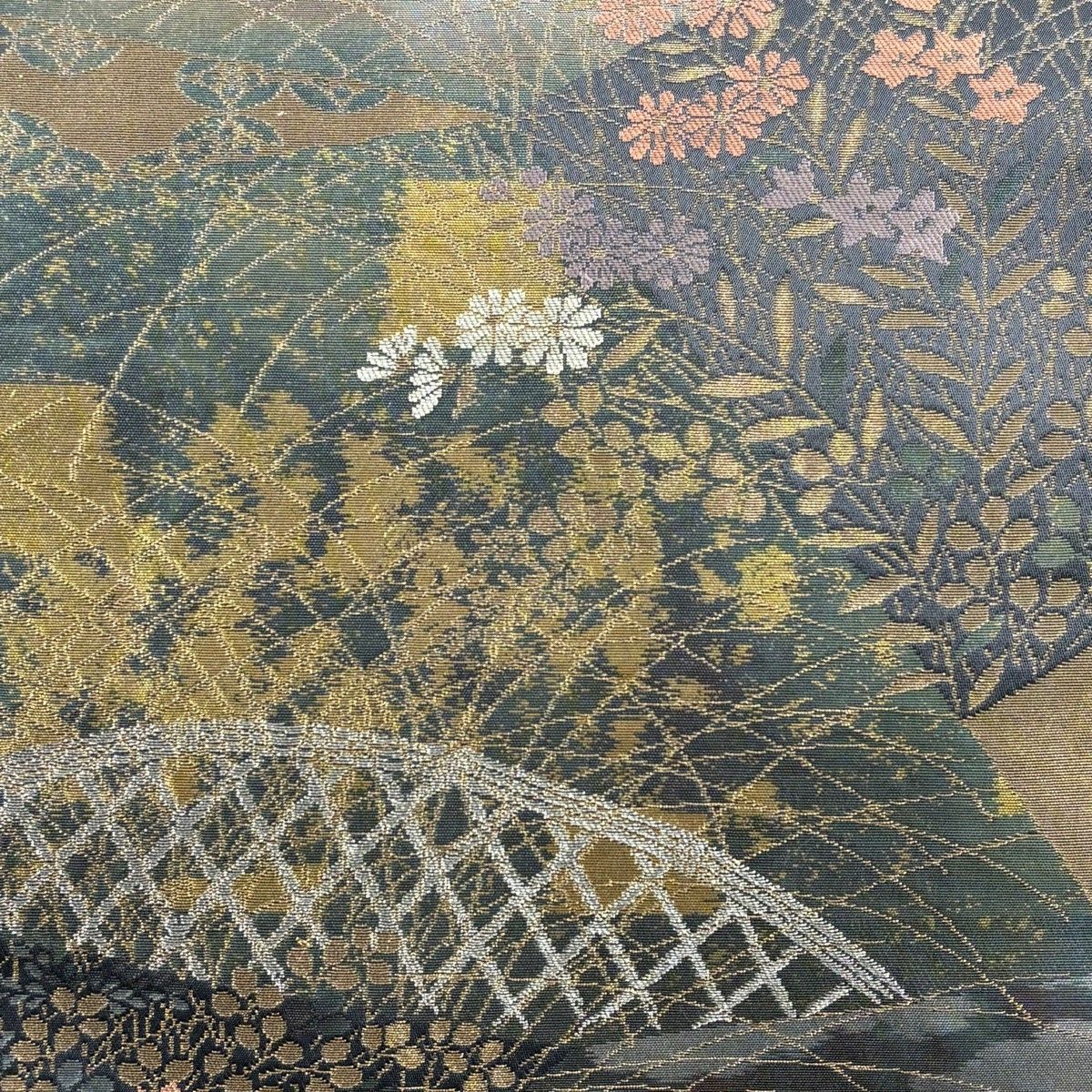 袋帯 秀品 服部織物 落款 こはく錦 秋草 流水 箔 灰色 六通 正絹