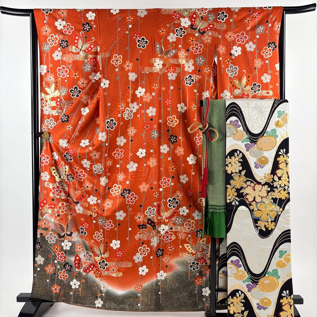 美品】 振袖 身丈164cm 裄丈64.5cm M 袷 袋帯フルセット 蝶 梅 金銀彩