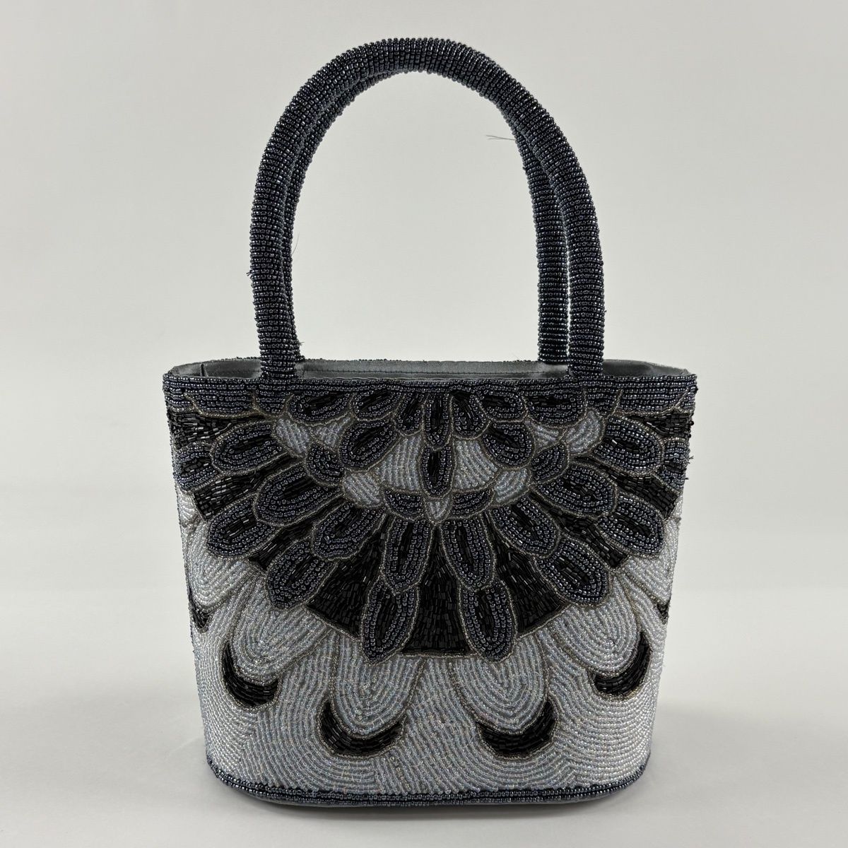 和装バッグ 秀品 ビーズバッグ フォーマル 幾何学 灰色 ビーズ 和装小物