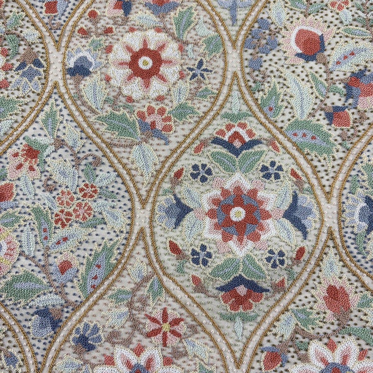 美品】 袋帯 逸品 立涌 草花 相良刺繍 灰白 六通 正絹 【中古】 - メルカリ