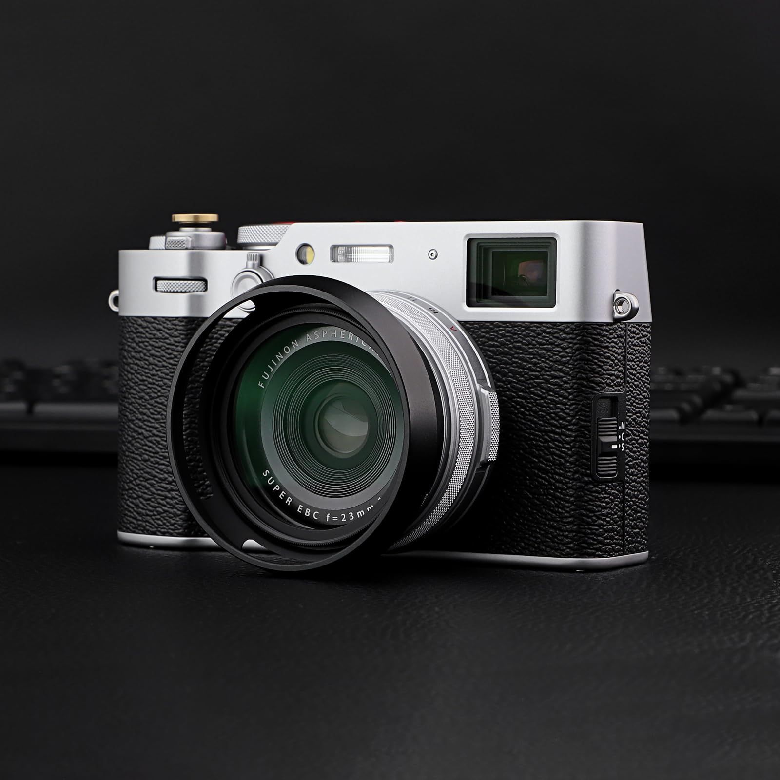 FUJIFILM X100F ジャンク品 Yahoo!オークション - 【フジヤカメラ】ジャンク品 FUJIFILM X100F シ