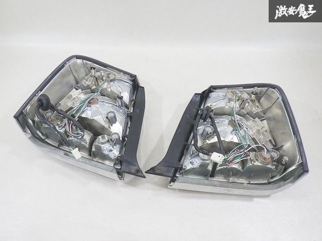 17マジェスタ 純正寒冷地テールランプ 【公式通販】