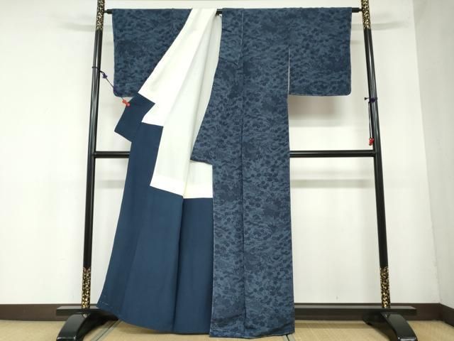 平和屋着物○上質な小紋 藍 型染め 流水草花籬文 鬼しぼ縮緬 正絹 逸品