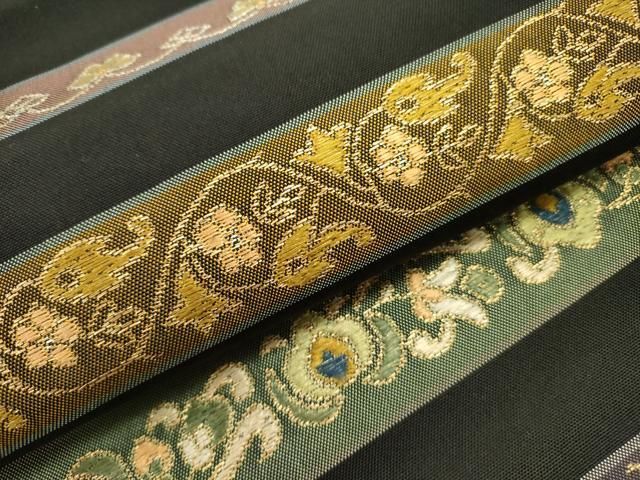 黒地 金糸
