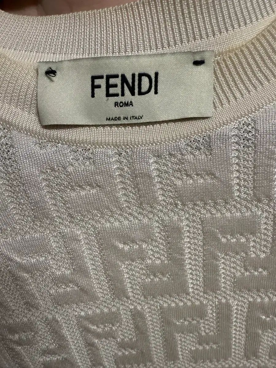 FENDI フェンディ FF ロゴ 半袖 ニット ブラック/白 - メルカリ