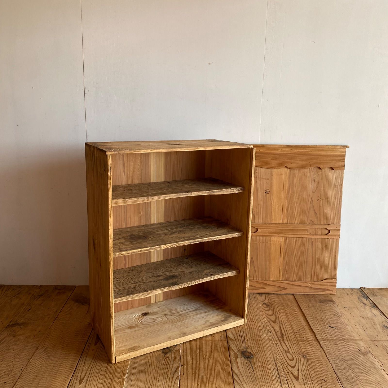 アンティーク 仕切り棚 チェスト 食器棚 書類棚 無垢材 無塗装 アンティーク 仕切り棚 チェスト 食器棚 書類棚 無垢材 無塗装 y329