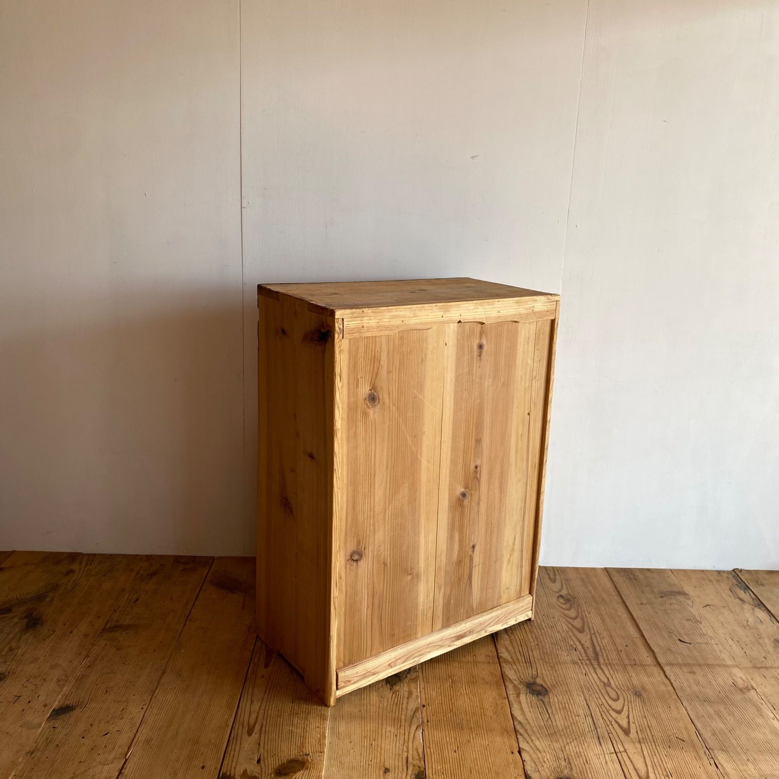 アンティーク 2way 仕切り棚 チェスト 食器棚 書類棚 無垢材 無塗装 アンティーク 仕切り棚 チェスト 食器棚 書類棚 無垢材 無塗装 y330