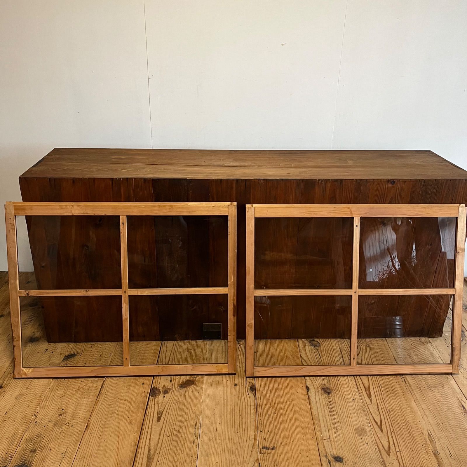 アンティーク 古家具 古道具 ガラス戸 ローボード 食器棚 水屋箪笥