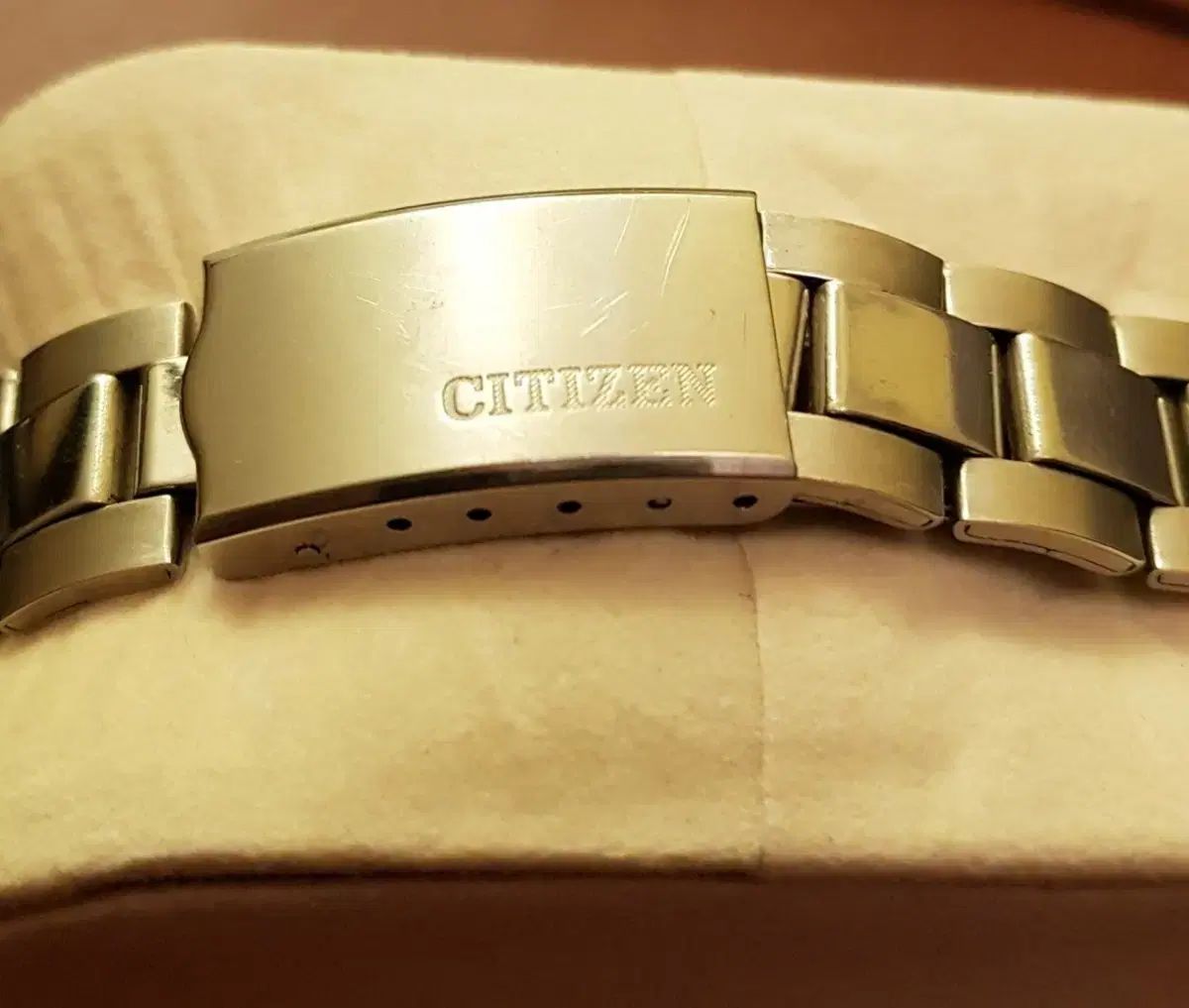 1970年代 シチズン 53-8019 : 永久磁石防止(Antimagnetic) - メルカリ