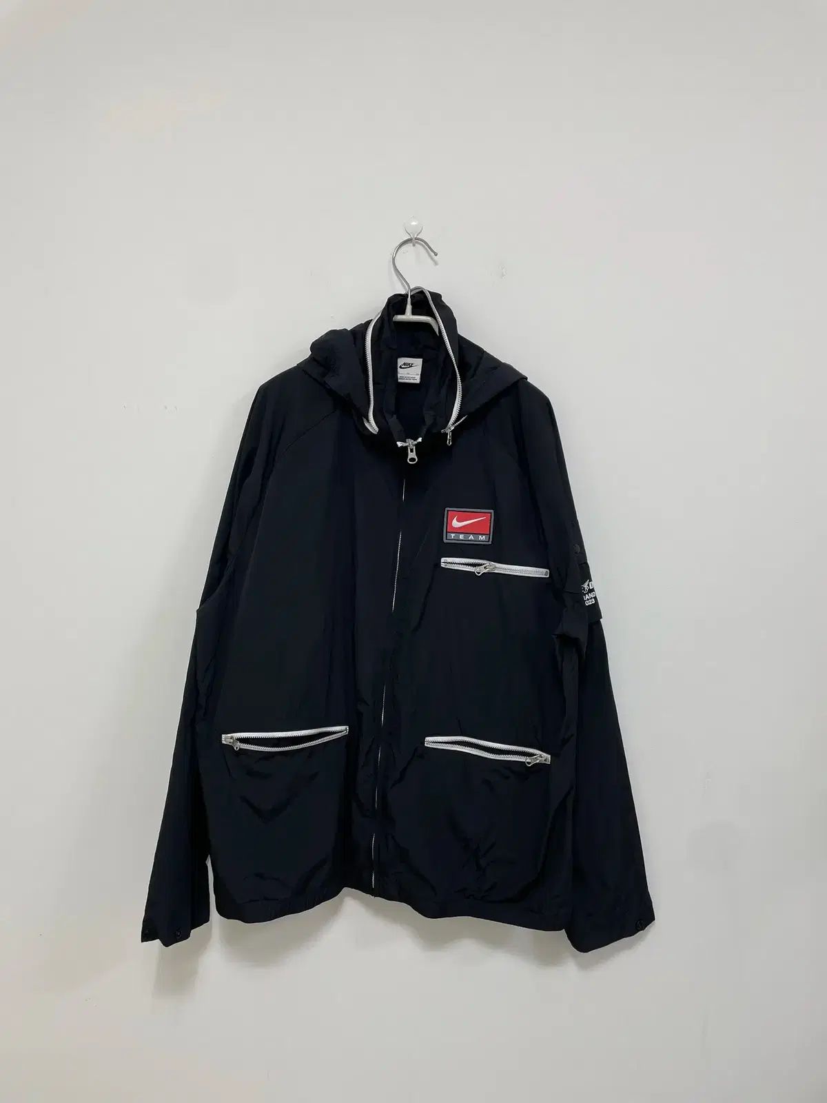 ナイキ ウィンドブレーカー ジップアップ XL