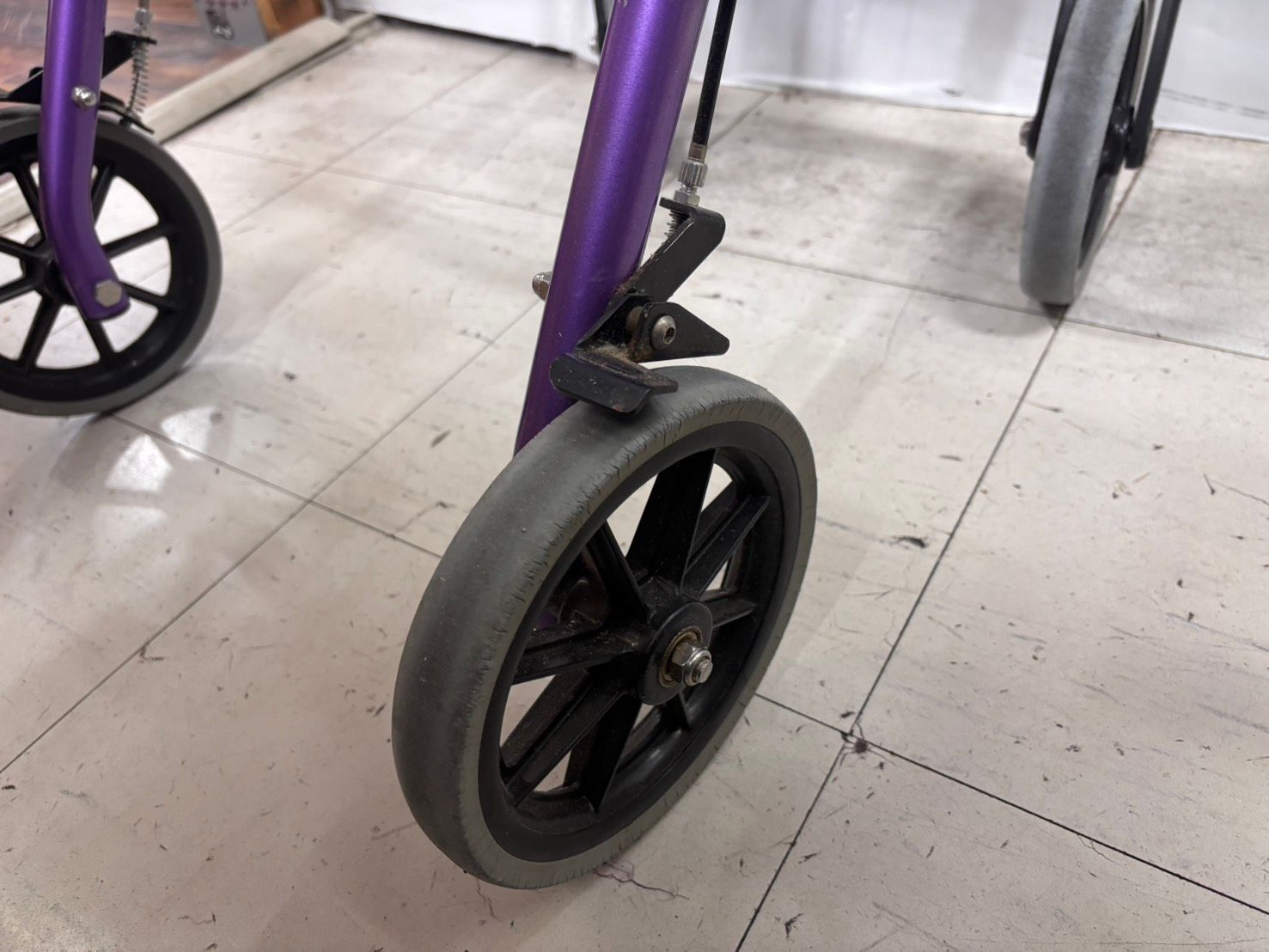 h 10381 竹虎 ヒューマンケア ハッピーミニ シルバーカー 歩行器