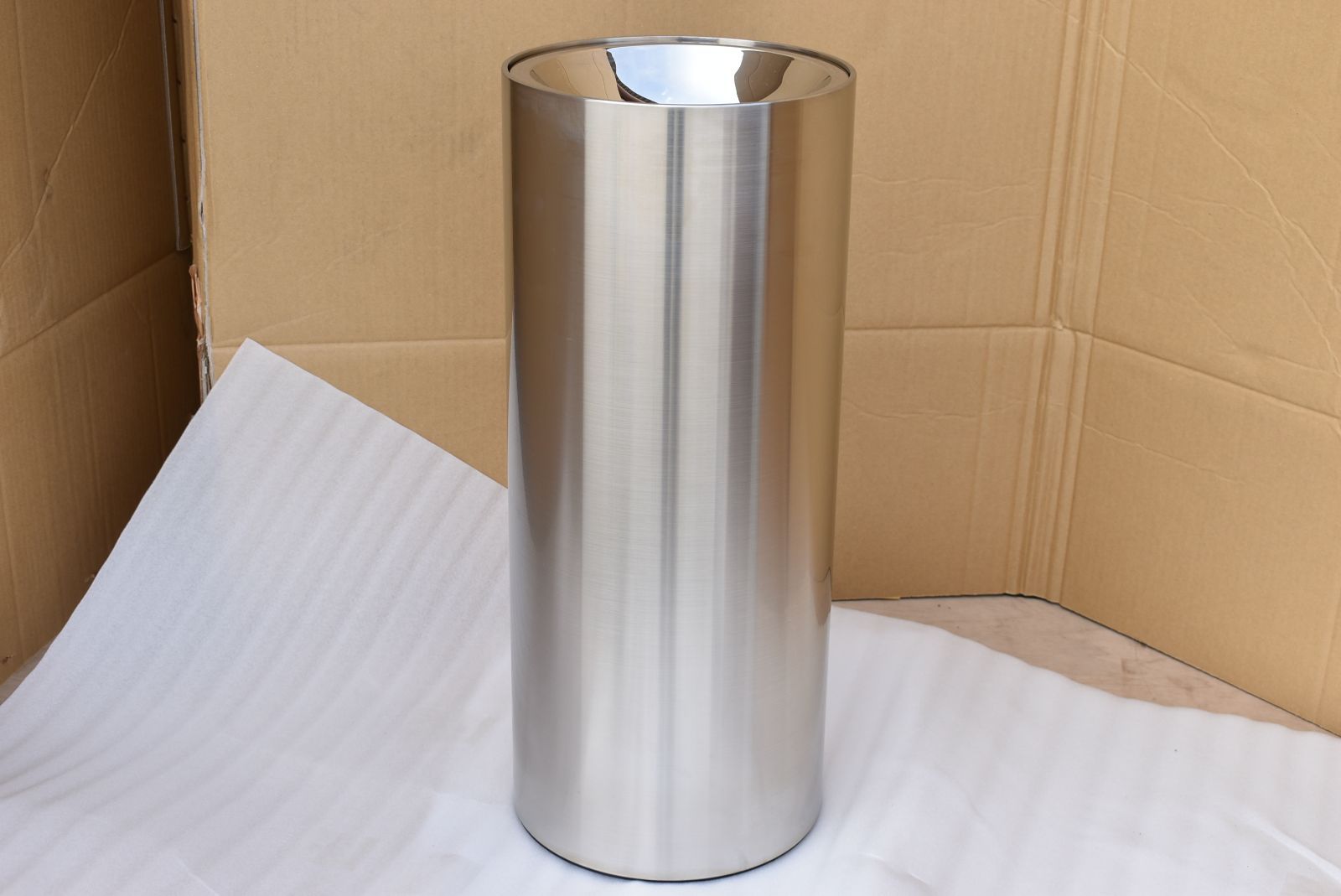 業務用スタンド灰皿 ステンレス製ボディ 丸型 径250 mm Ｃ 9