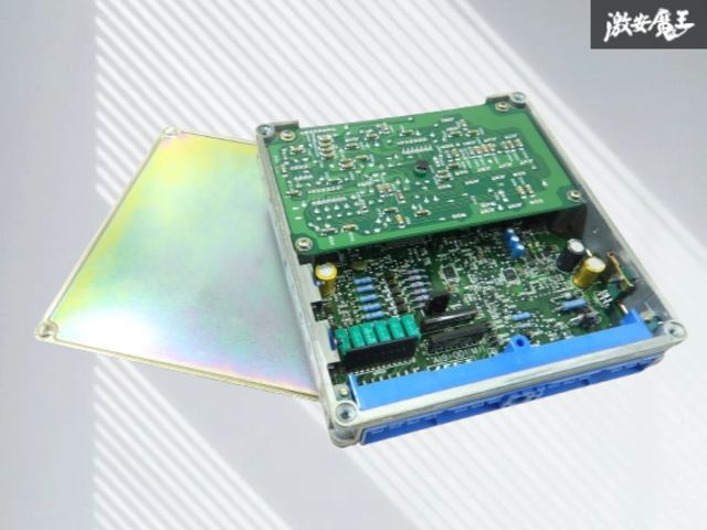 有村竜太朗さん着用 GADGET GROW ベスト ファーカーディガン