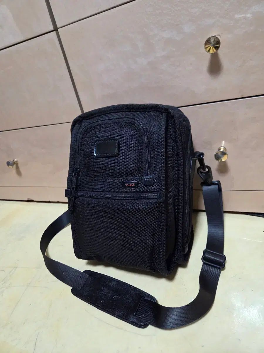 トゥミ アルファ ブラボー ポケット バッグ スモール