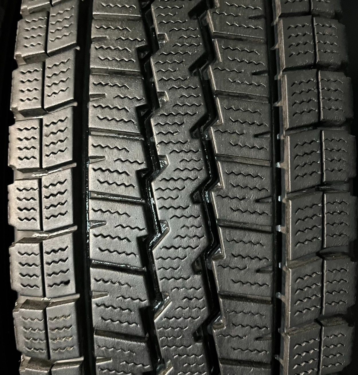 2023年製 約8～8.5分山 ダンロップ DUNLOP ウィンターマックス WINTER