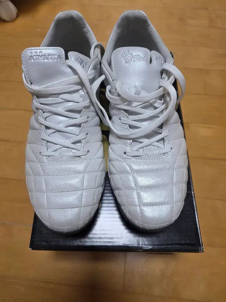 ATHLETA アスレタ サッカーシューズ A 005 白 シルバー