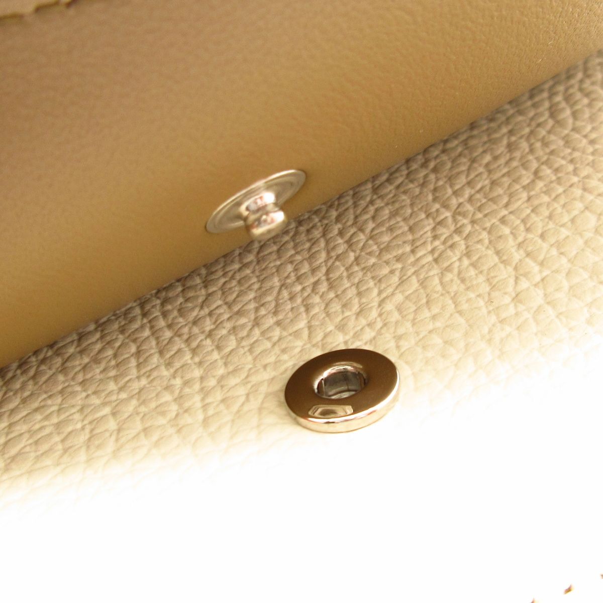 マルニ 3つ折り財布