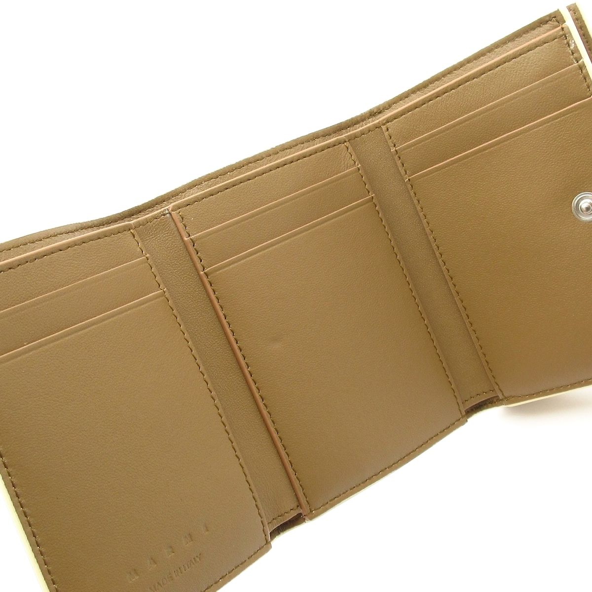 3つ折り財布 アイボリー