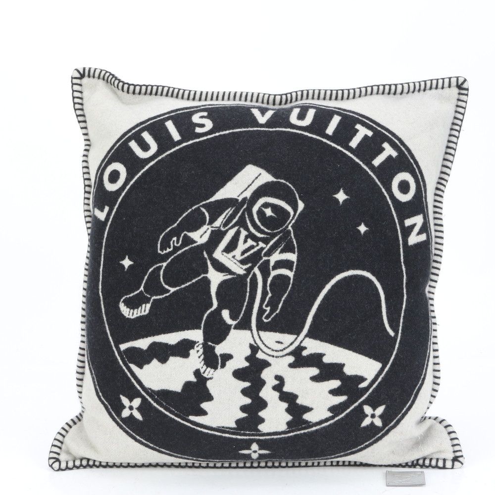 極美品 ルイヴィトン LV サテライト 宇宙飛行士 カシミヤ MP2248