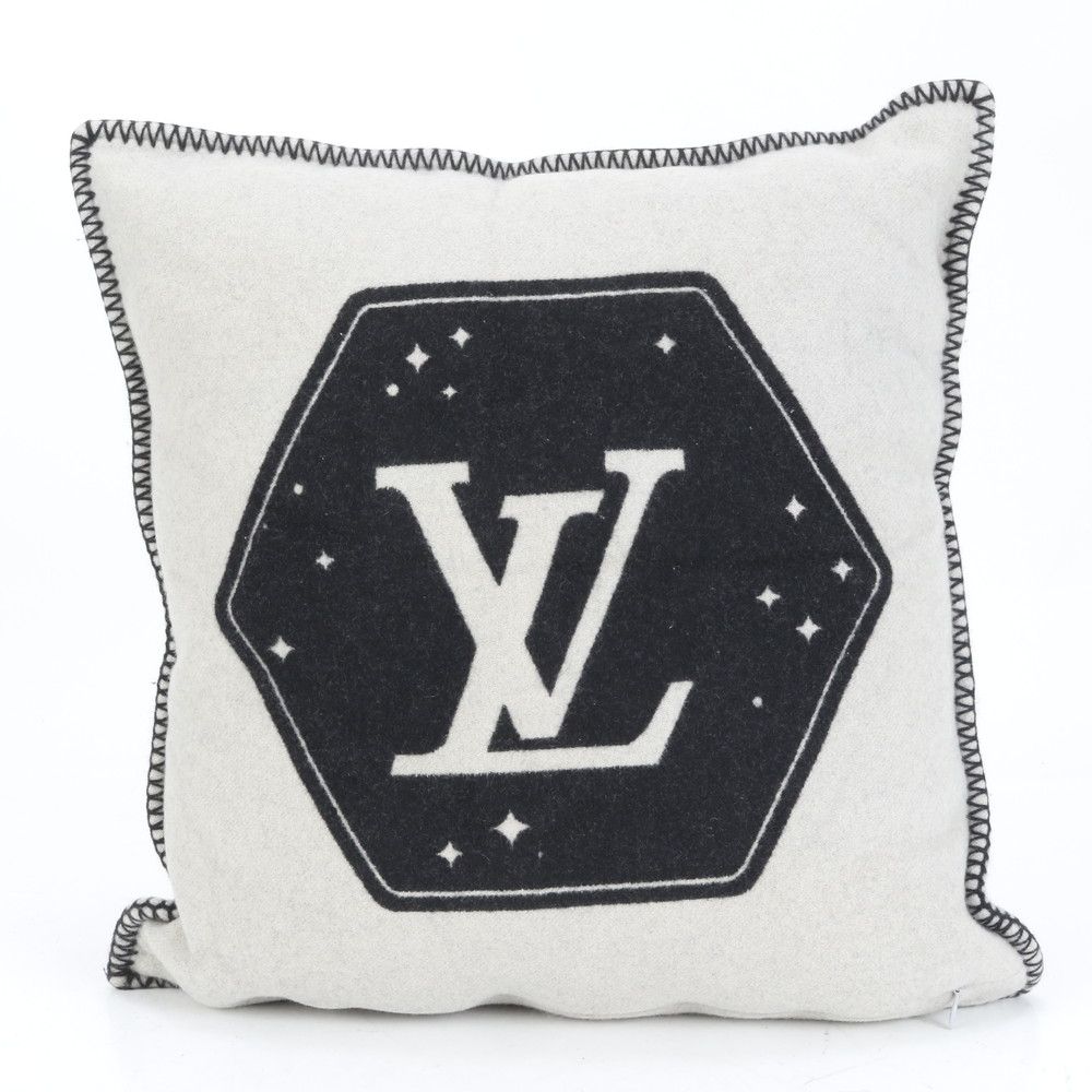 極美品 ルイヴィトン LV サテライト 宇宙飛行士 カシミヤ MP2248